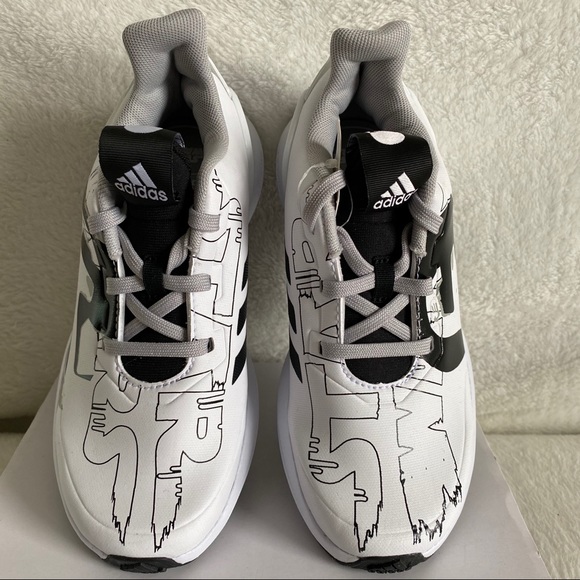 Adidas RapidRun Starwars Kids Size 1 - Picture 2 of 8